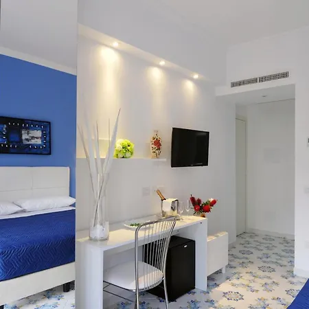 Maison Merolla 招待所 3*